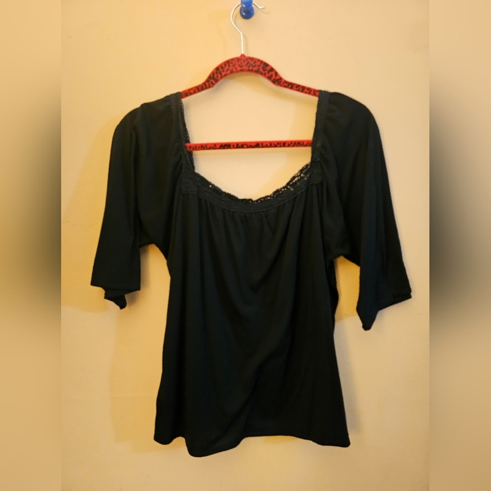 Context square neckline top M
